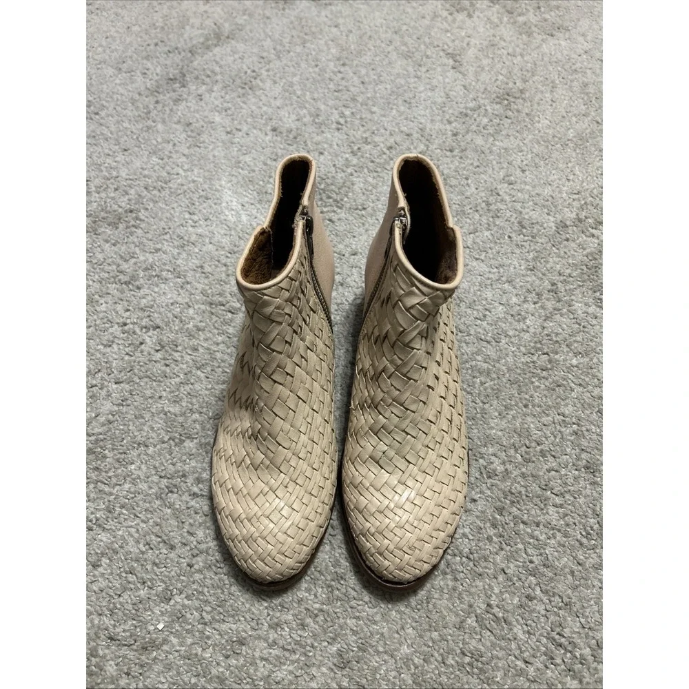 Frye‎ Womens Carson Woven Boot Woven Size 6.5 Cream